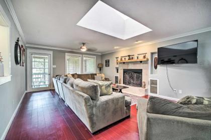 Modern Montgomery Escape with Game Room and Porch - image 4
