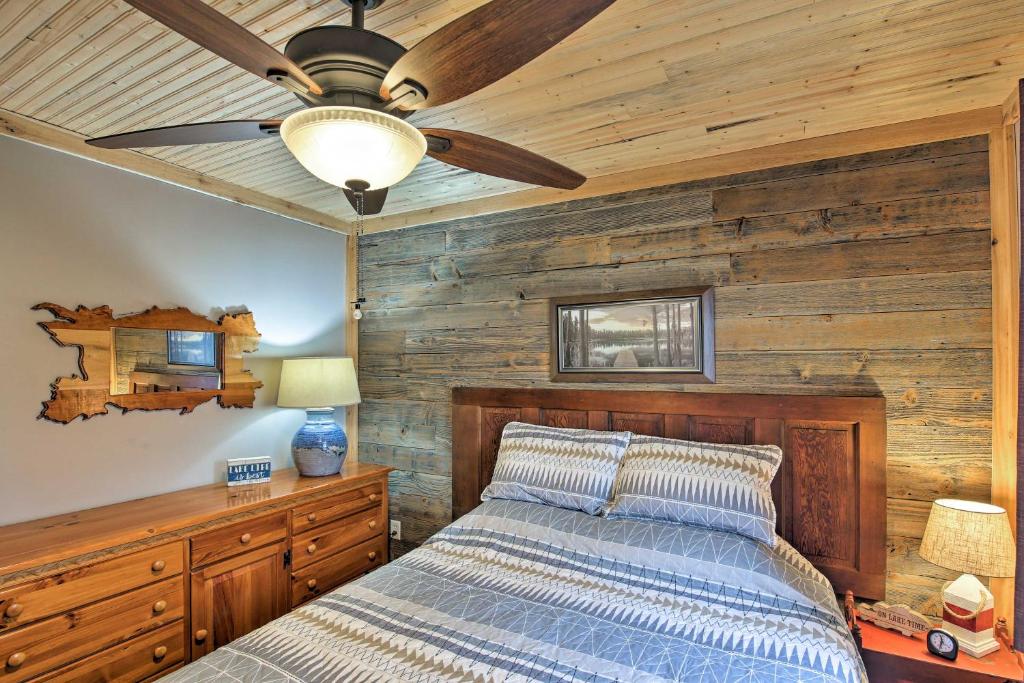 Cozy Cottage with Dock and Patio by Indiana Beach - main image