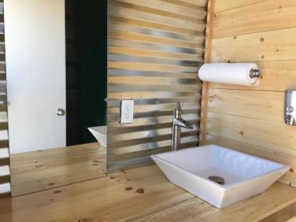 Primrose Cabin Glamour Camping Hot showers Stunning Night Sky - image 5