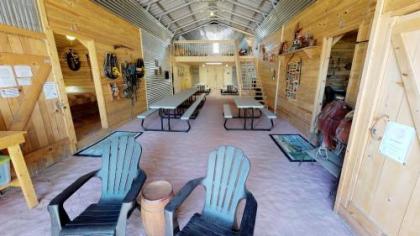 Stunning Duke Barn Cabin Suite - image 2