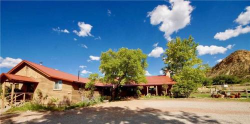 Pack Creek ~ Lodge Suite - main image