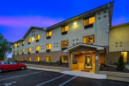 Motel 6-Montoursville PA - image 5