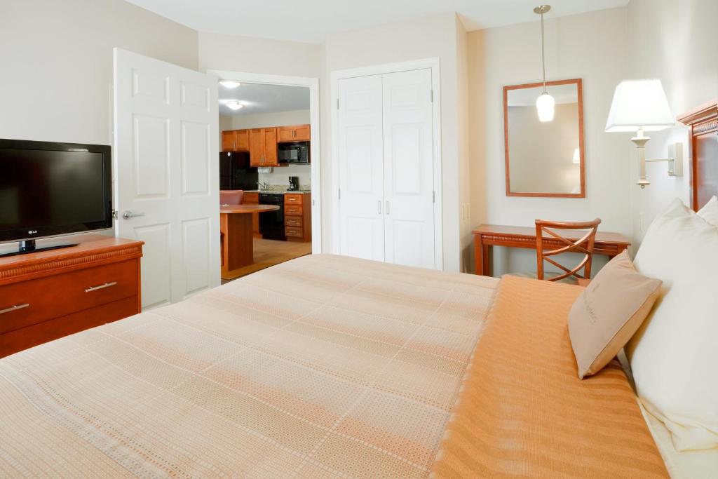 Candlewood Williamsport an IHG Hotel - image 7