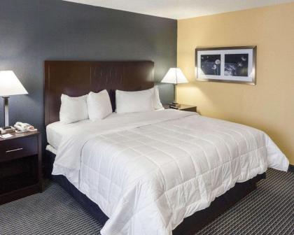 Quality Inn Bryan/Montpelier - image 9