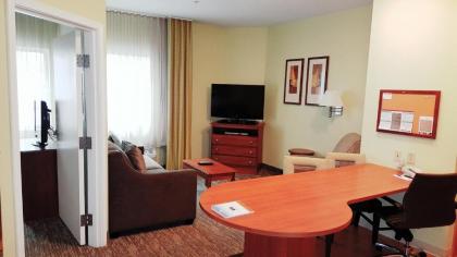 Candlewood Suites Oklahoma City-Moore - image 13