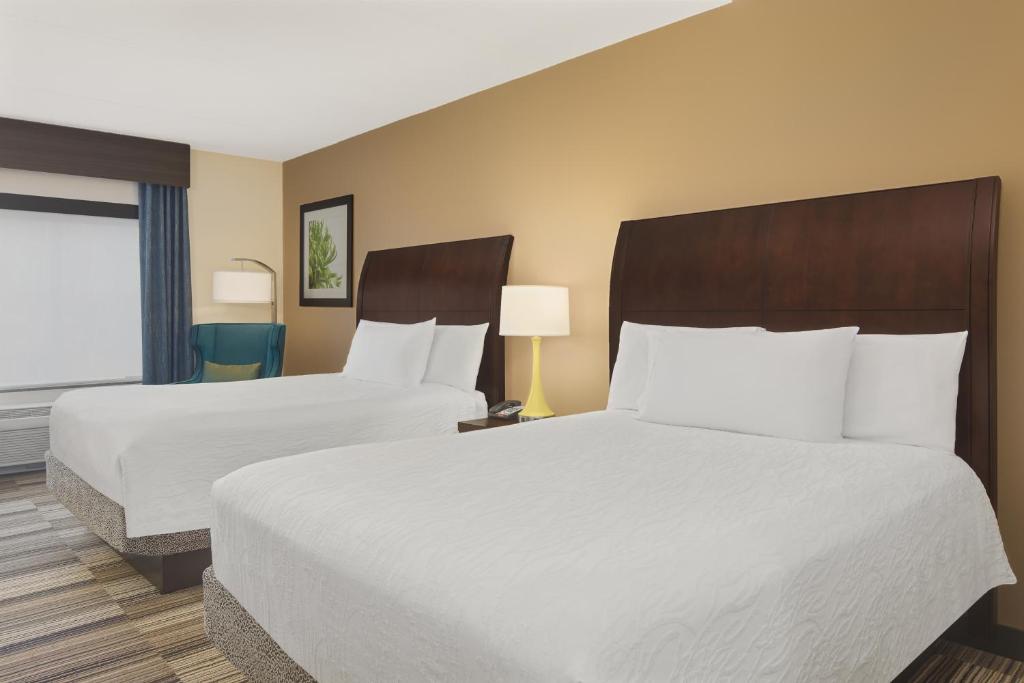 Hilton Garden Inn Charlotte/Mooresville - image 7