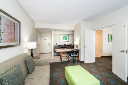 Hampton Inn & Suites Mooresville - image 10
