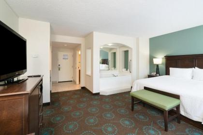 Hampton Inn & Suites Mooresville - image 13