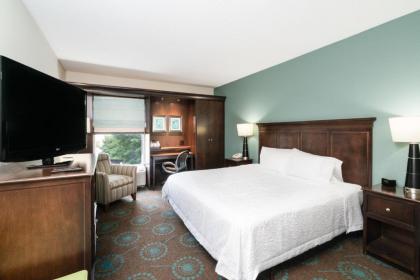 Hampton Inn & Suites Mooresville - image 14