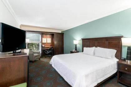 Hampton Inn & Suites Mooresville - image 3