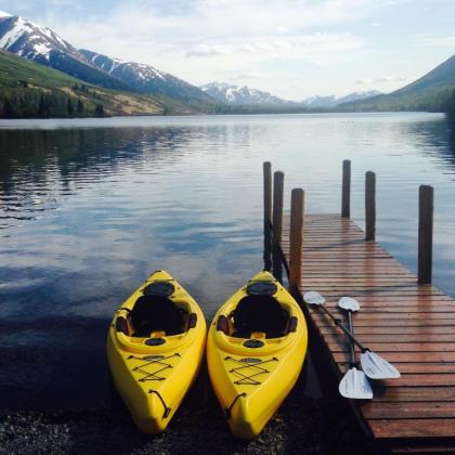 Summit Lake Lodge - image 2