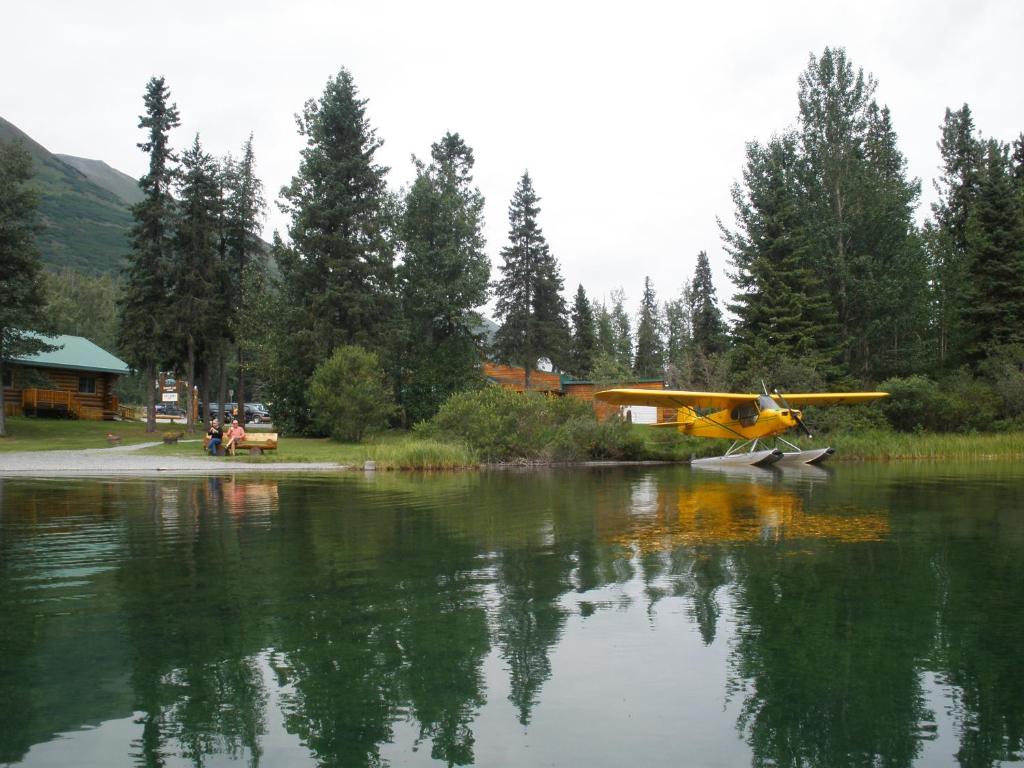 Summit Lake Lodge - image 7