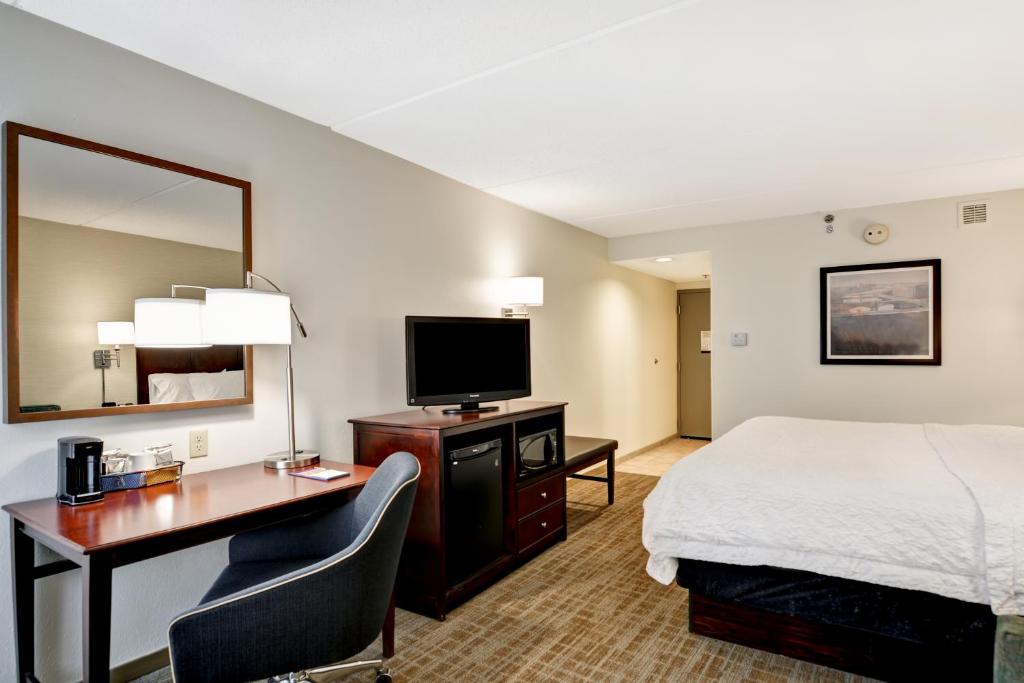 Hampton Inn Scranton at Montage Mountain - image 4