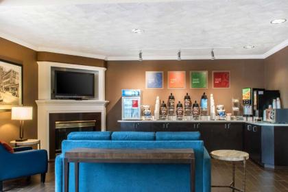Comfort Suites Scranton near Montage Mountain - image 3