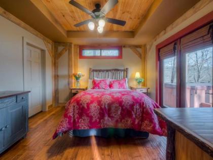 Chestnut Lodge by Escape to Blue Ridge - image 4