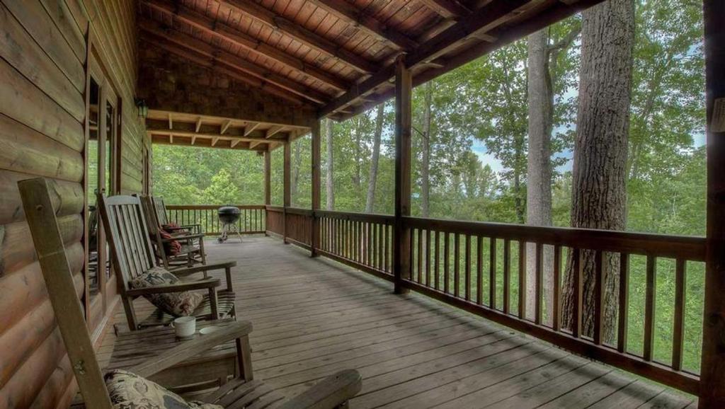 Sweet Seclusion by Escape to Blue Ridge - image 6