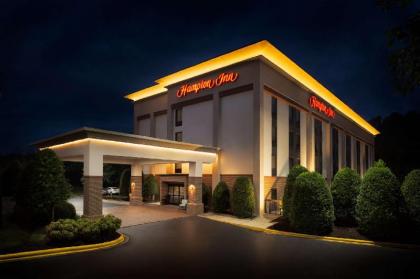 Hampton Inn Morganton - image 10