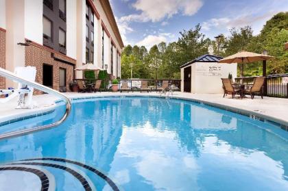 Hampton Inn Morganton - image 3