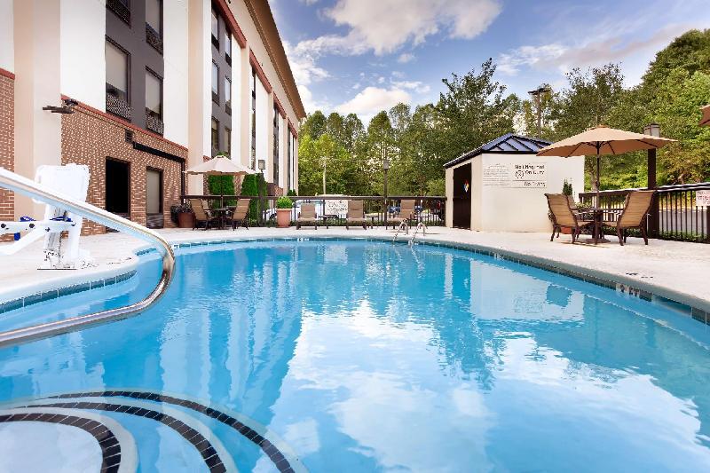 Hampton Inn Morganton - image 3