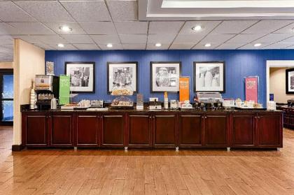 Hampton Inn Morganton - image 8