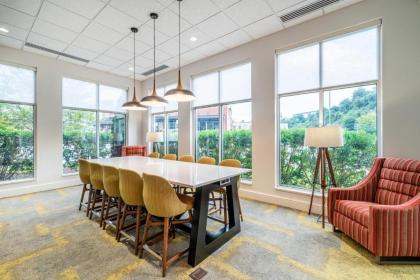 Hilton Garden Inn Morgantown - image 16
