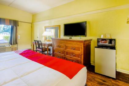 OYO Hotel M Morgantown - WV University area - image 12