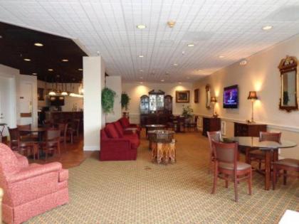 Euro-Suites Hotel - image 12