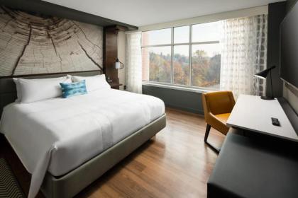 Morgantown Marriott at Waterfront Place - image 2