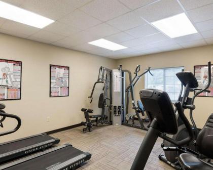Suburban Extended Stay Hotel Morgantown - image 13