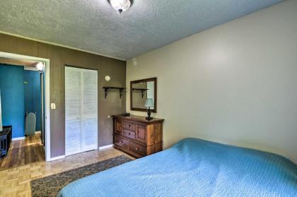Family House with Balcony Less Than 3 Mi to WV University - image 11