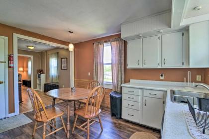 Family House with Balcony Less Than 3 Mi to WV University - image 8