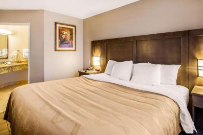 Quality Inn Moriarty - image 11