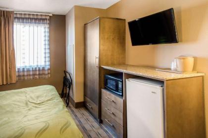 Quality Inn Moriarty - image 9