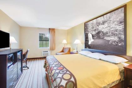 Super 8 by Wyndham Morrilton - image 5