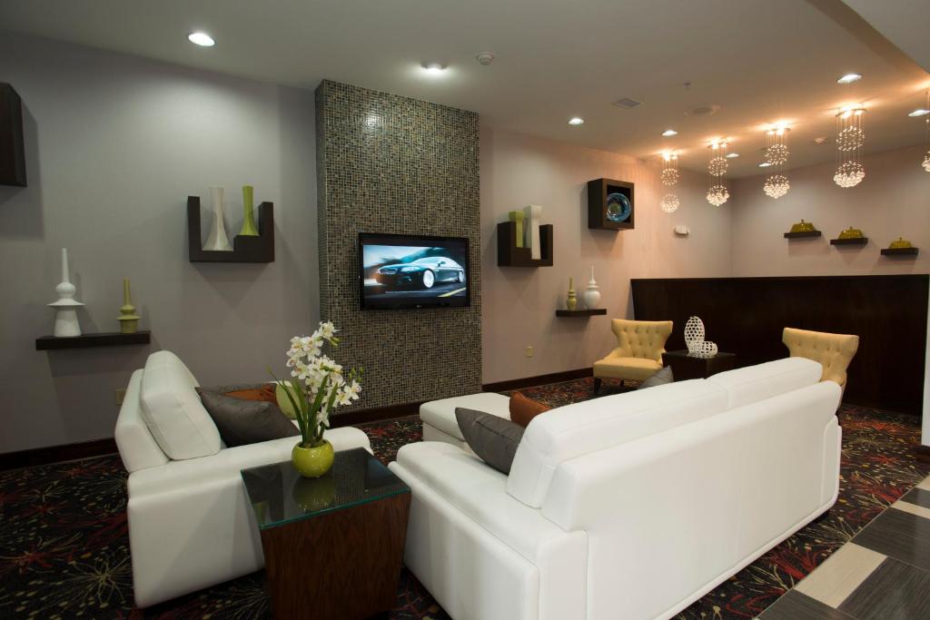 Holiday Inn Express & Suites Morrilton an IHG Hotel - main image