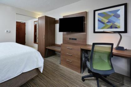 Holiday Inn Express Raleigh-Durham Airport an IHG Hotel - image 12
