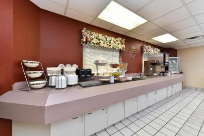 America's Best Value Inn & Suites Atlanta - Morrow - image 9