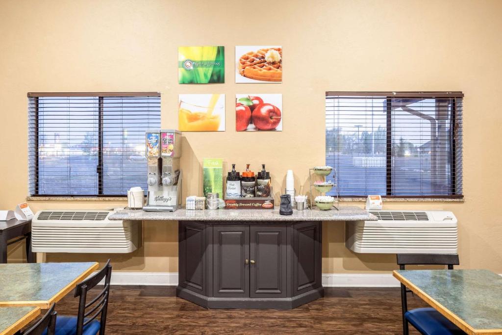 Quality Inn Moses Lake - image 2