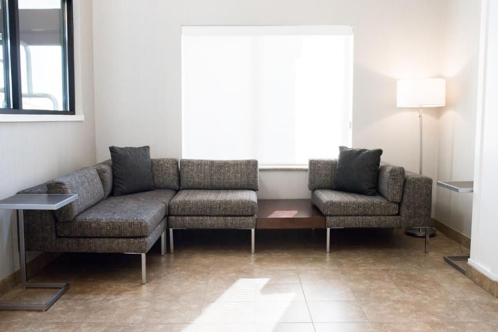 Wingate by Wyndham Moses Lake - image 5