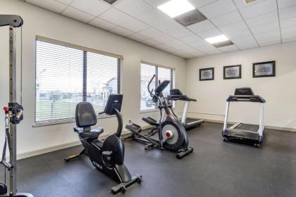 Best Western PLUS Lake Front Hotel - image 14