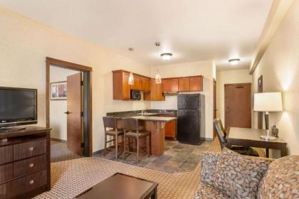 Comfort Suites Moses Lake - image 8