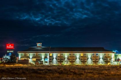 Ramada by Wyndham Moses Lake - image 9