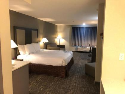 SureStay Plus Hotel by Best Western Moses Lake - image 11