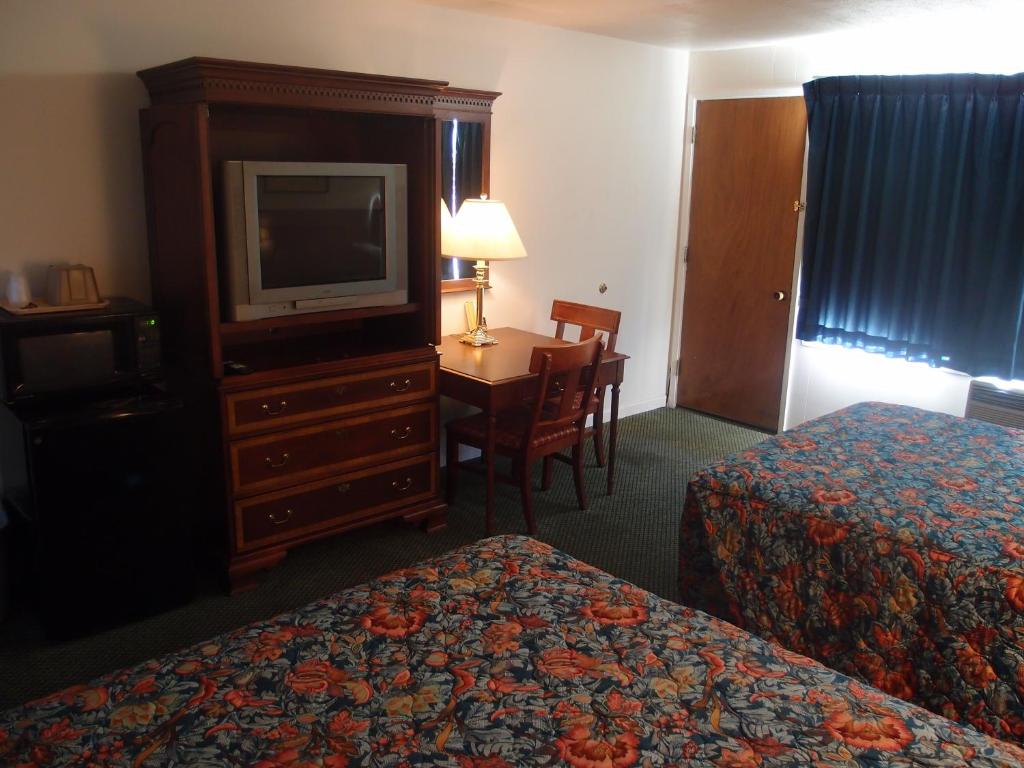 Motel Oasis Inn - image 2