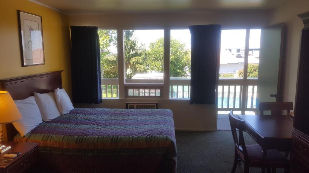 Motel Oasis Inn - image 5