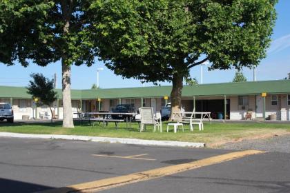 El Rancho Motel - image 11