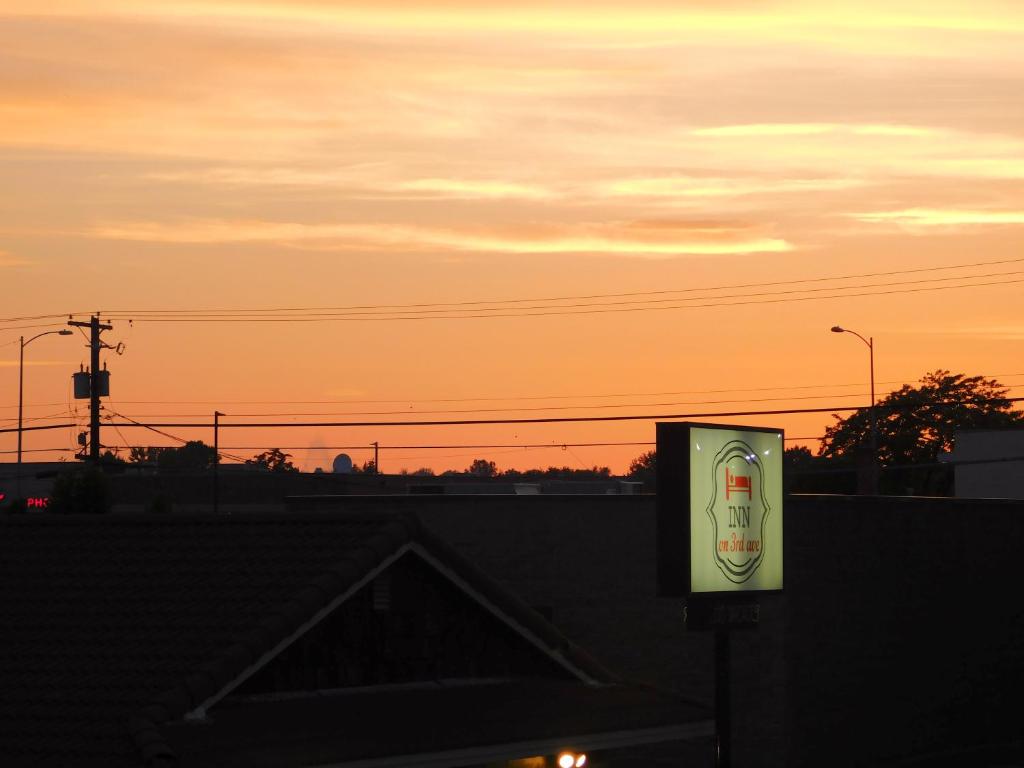Inn On 3rd Ave - image 2