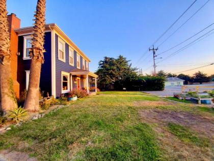 Captains Inn at moss Landing