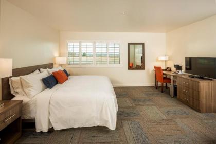 Inn At Moss Landing Point - image 15