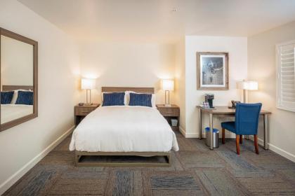 Inn At Moss Landing Point - image 2